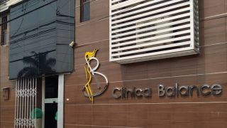 clinicas reduccion senos santa cruz Clínica de Cirugía Estética Balance