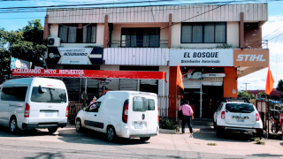 recambios de moto en santa cruz Moto Repuestos Acelerando